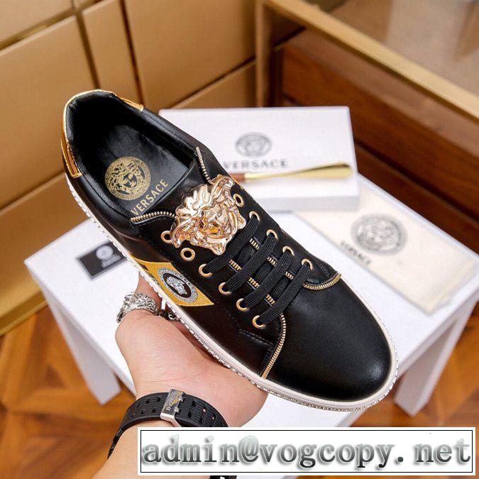 ヴェルサーチ VERSACE カジュアルシューズ 2色可選 春夏の流行りトップス 【2019春夏】最新コレクション