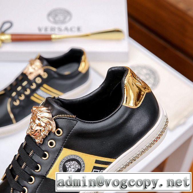 ヴェルサーチ VERSACE カジュアルシューズ 2色可選 春夏の流行りトップス 【2019春夏】最新コレクション