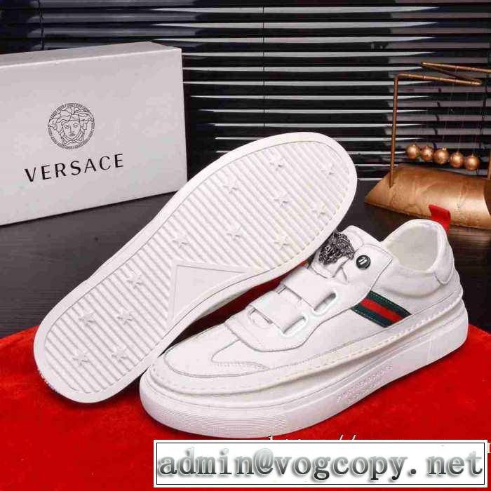 2019秋、イチオシ上品 ヴェルサーチ新作アイテムが今年流 VERSACE 今シーズン注目のアイテム ランニングシューズ