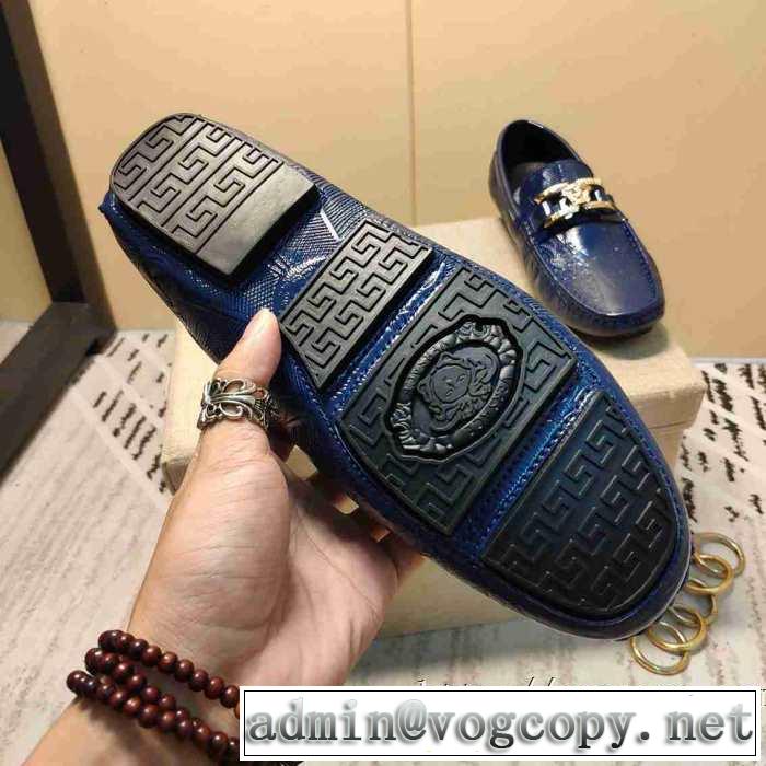 優しいのに存在感 ヴェルサーチ2020秋冬流行ファション  VERSACE 毎日はちょっとイイ秋冬新品 ローファー 最高にCOOL秋冬新作