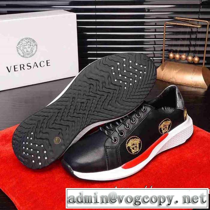 2019-2020秋冬のファッション ヴェルサーチ今季トレンド新作はこれ VERSACE 秋冬に大注目のカラー ランニングシューズ