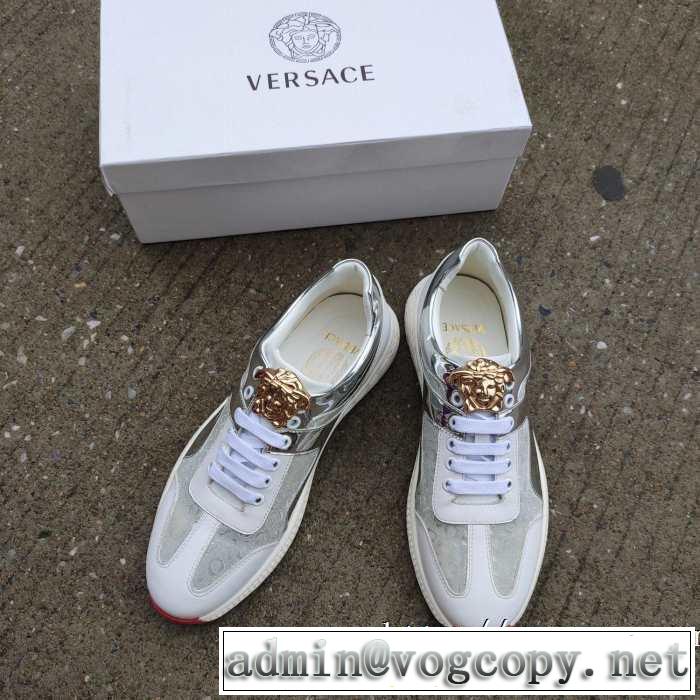 ランニングシューズ 今年らしい新しい人気色 ヴェルサーチ現在流行中のおすすめ人気 VERSACE 【2019秋冬】今きてる最先端ブランド