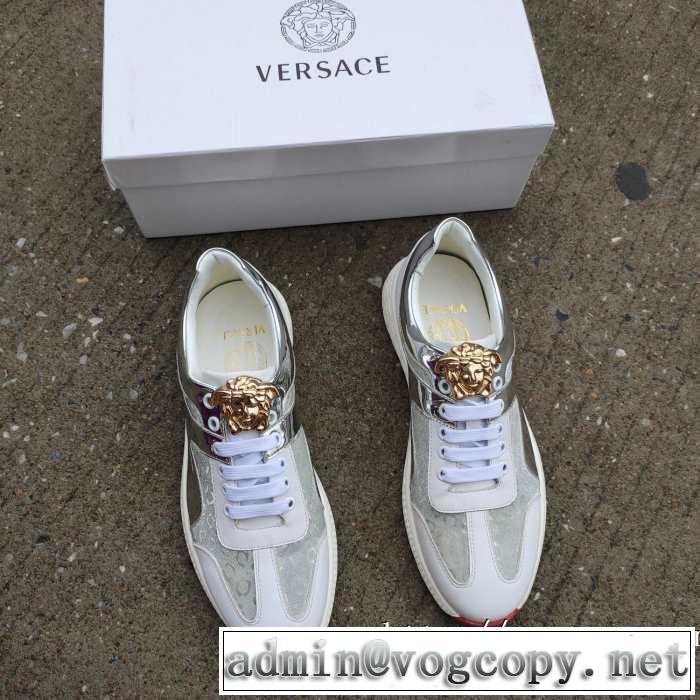 ランニングシューズ 今年らしい新しい人気色 ヴェルサーチ現在流行中のおすすめ人気 VERSACE 【2019秋冬】今きてる最先端ブランド
