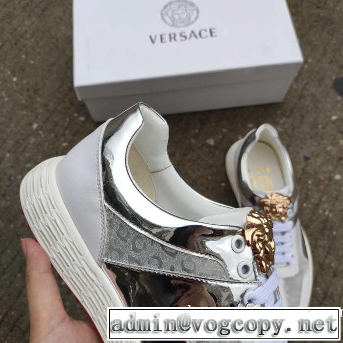 ランニングシューズ 今年らしい新しい人気色 ヴェルサーチ現在流行中のおすすめ人気 VERSACE 【2019秋冬】今きてる最先端ブランド