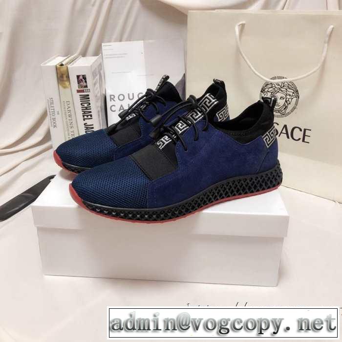 VERSACE  着心地もなめらかで快適 ヴェルサーチ最重要！2019秋冬トレンド ランニングシューズ 最新トレンドコーデおすすめ