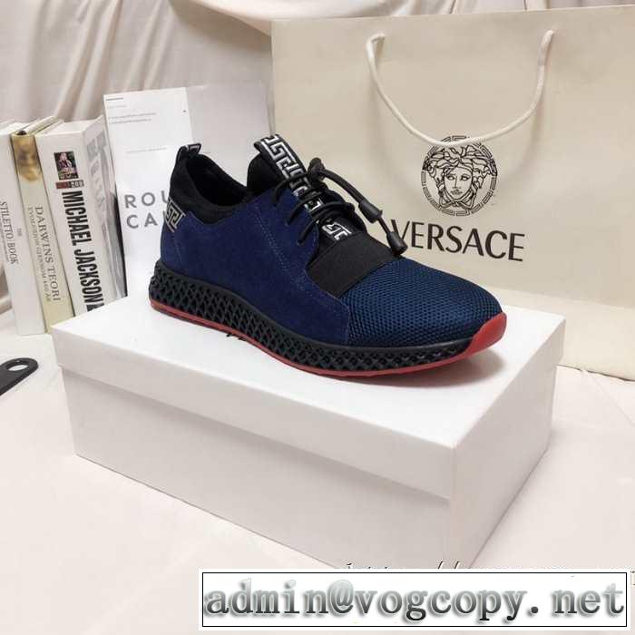 VERSACE  着心地もなめらかで快適 ヴェルサーチ最重要！2019秋冬トレンド ランニングシューズ 最新トレンドコーデおすすめ