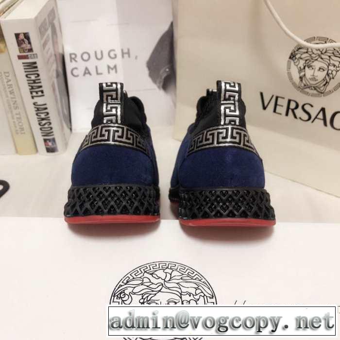 VERSACE  着心地もなめらかで快適 ヴェルサーチ最重要！2019秋冬トレンド ランニングシューズ 最新トレンドコーデおすすめ