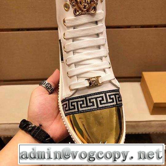 2019秋、イチオシ上品 ヴェルサーチ新作アイテムが今年流 VERSACE  今シーズン注目のアイテム ランニングシューズ