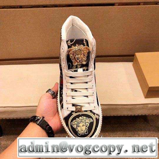 2020秋冬流行ファション ヴェルサーチ最高にCOOL秋冬新作 VERSACE 秋冬から人気継続中 ランニングシューズ シンプルに着こなしたい