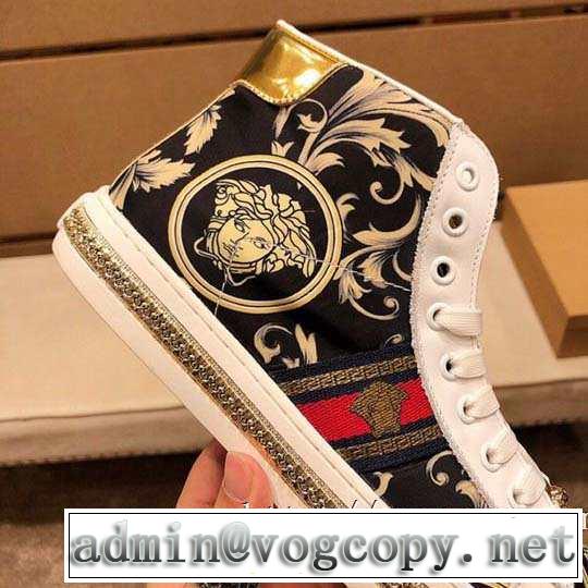 2020秋冬流行ファション ヴェルサーチ最高にCOOL秋冬新作 VERSACE 秋冬から人気継続中 ランニングシューズ シンプルに着こなしたい