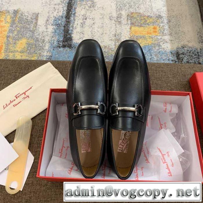 キレイめ感が強い トムブラウン THOM BROWNE 2019春夏人気トレンドアイテム ビジネスシューズ  カジュアルさ