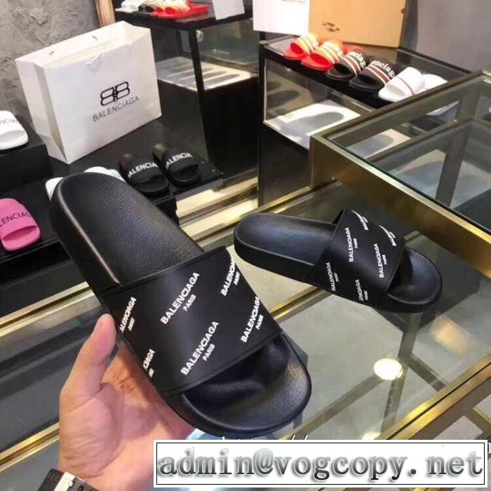 サンダル おしゃれ上級者に挑戦 バレンシアガ  2019春夏は人気定番 BALENCIAGA  着るだけで上品なスタイル