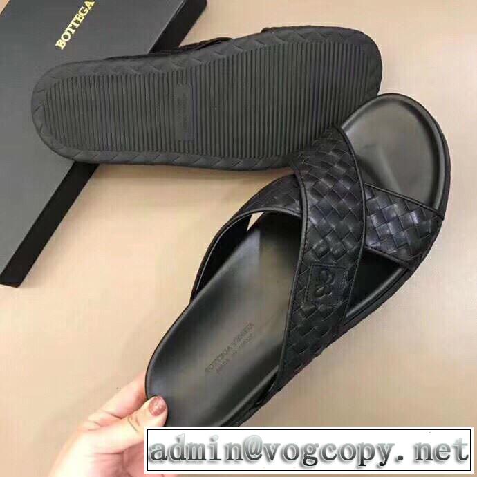 着回し力も抜群です！ ボッテガ ヴェネタ BOTTEGA VENETA  《2019年》今、注目のストリート サンダル 