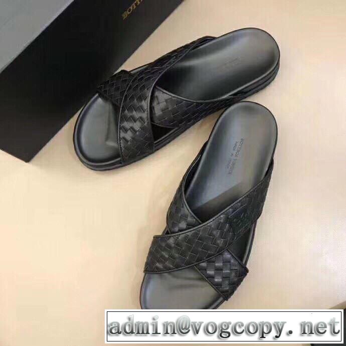着回し力も抜群です！ ボッテガ ヴェネタ BOTTEGA VENETA  《2019年》今、注目のストリート サンダル 