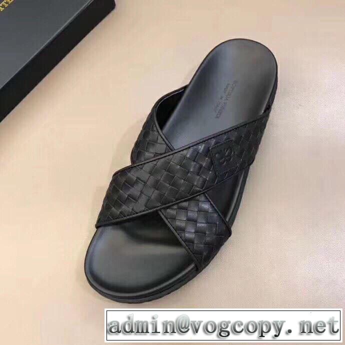  着回し力も抜群です！ ボッテガ ヴェネタ BOTTEGA VENETA  《2019年》今、注目のストリート サンダル