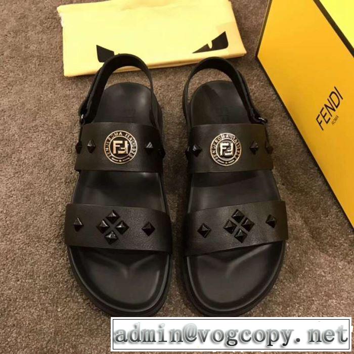 今期注目のブランドトレンド フェンディおしゃれな夏ファッション2019 FENDI  サンダル