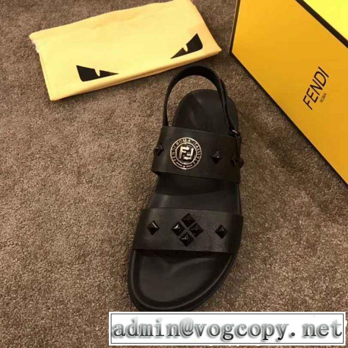 今期注目のブランドトレンド フェンディおしゃれな夏ファッション2019 FENDI  サンダル