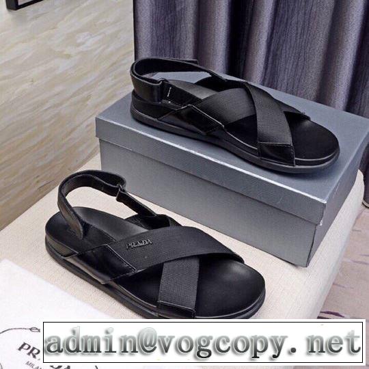  プラダ PRADA ちょっと大人の印象 サンダル 夏に良く似合うちょっと新品  2019年春夏流行ファッション