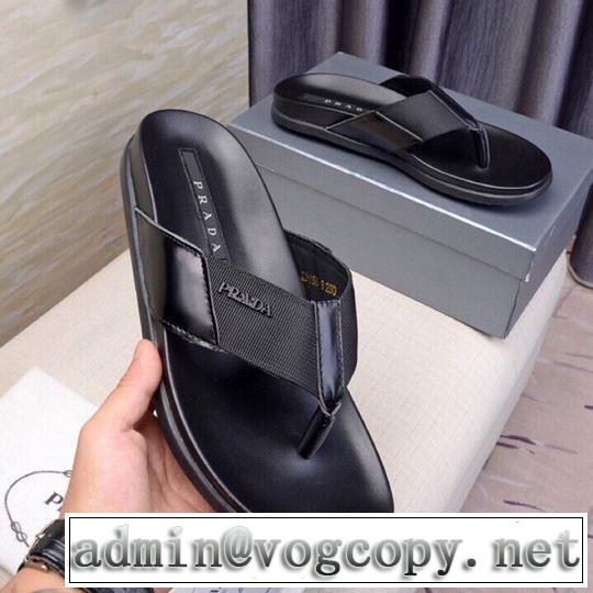 リラックススタイルが実現 サンダル 2019年最新ファッション プラダ PRADA リラックス感のあるゆったり