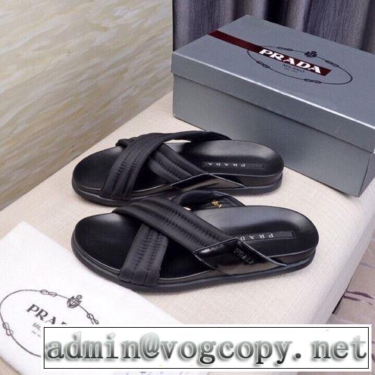 夏のコーデには欠かせない サンダル リラックス感のある着こなし プラダ PRADA 2019夏ファション新品 