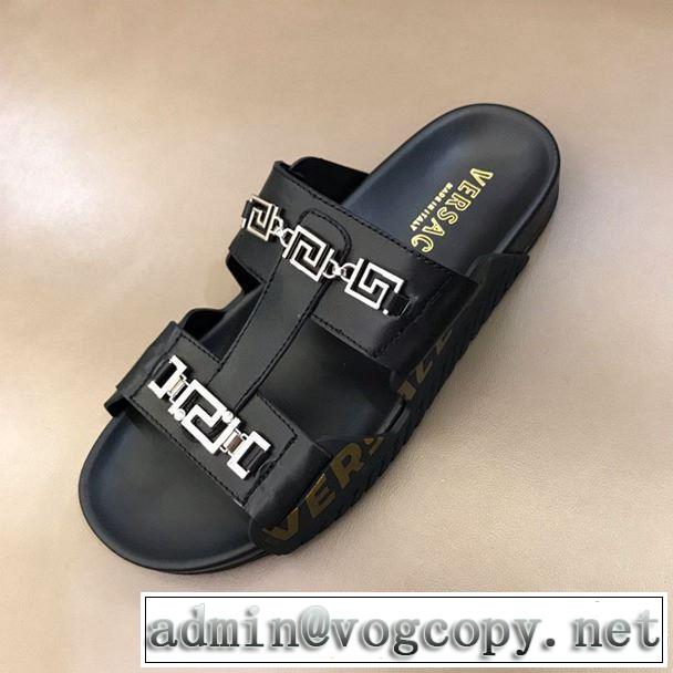 クールな印象を引き立て   ヴェルサーチVERSACE 2019年の夏のマスト 2色可選 サンダル グッと大人っぽい印象に 