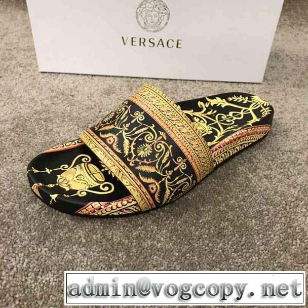 ヴェルサーチVERSACE ぐっと鮮度がアップ サンダル  2019年春夏シーズンの人気 クラシカルな雰囲気  2色可選 