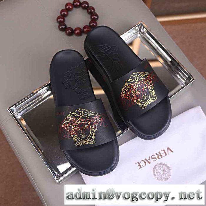 春夏のトレンドアイテム   ヴェルサーチVERSACE 春夏の流行り2019新品 サンダル 夏らしい品格が漂う 