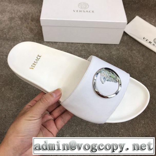  サンダル 春夏を感じさせる  ヴェルサーチ大人っぽいファション感 VERSACE 2色可選 2019春夏の大注目トレンド
