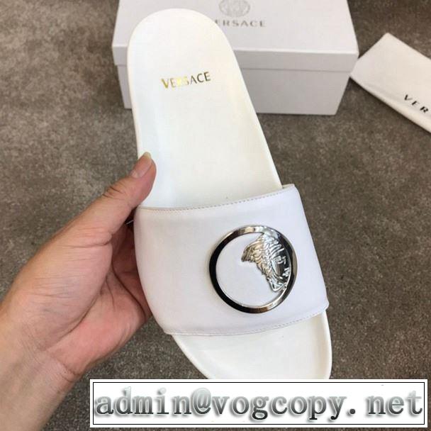  サンダル 春夏を感じさせる  ヴェルサーチ大人っぽいファション感 VERSACE 2色可選 2019春夏の大注目トレンド