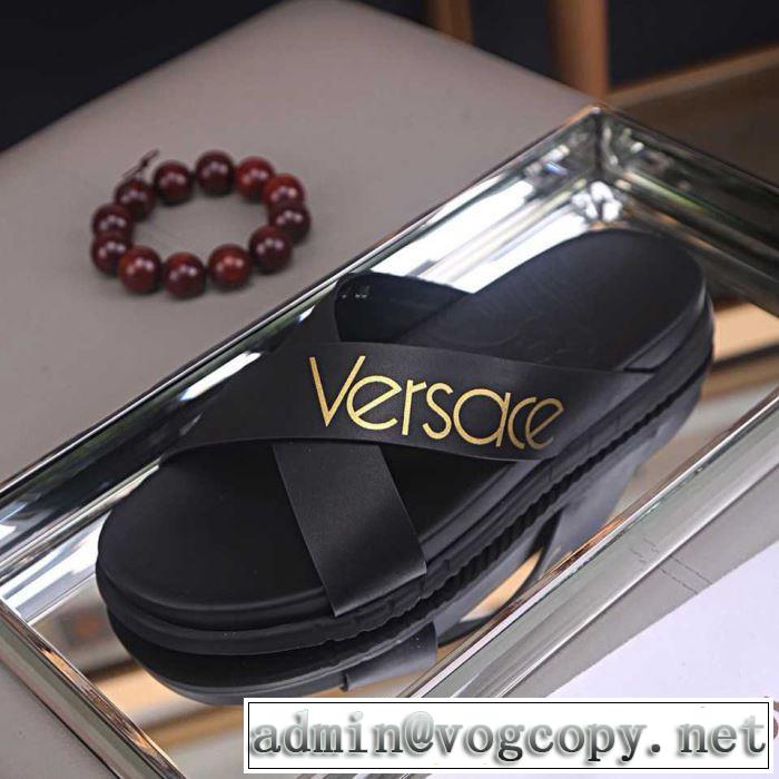  気持ちいい真夏日にぴったり サンダル 欠かせない限定アイテム  ヴェルサーチVERSACE おしゃれな夏ファッション2019