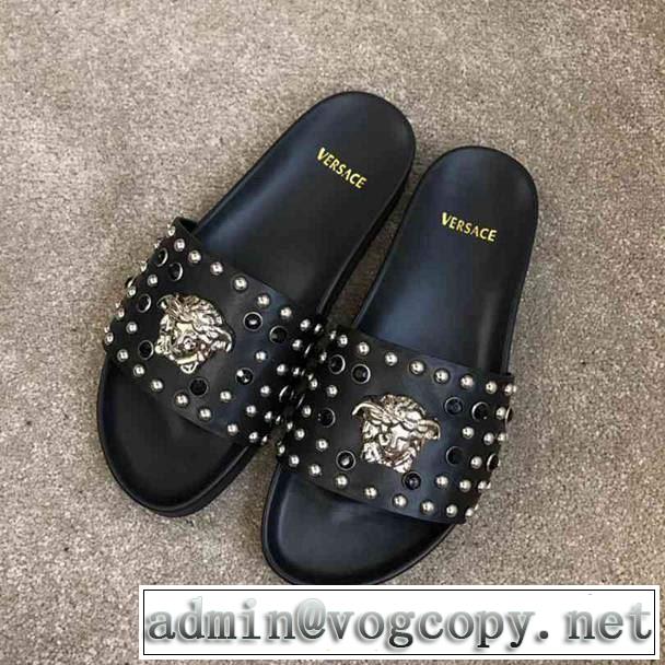  【2019春夏】最新コレクション 柔らかい印象に上質  サンダル  ヴェルサーチVERSACE 2色可選 着回し力も抜群です！