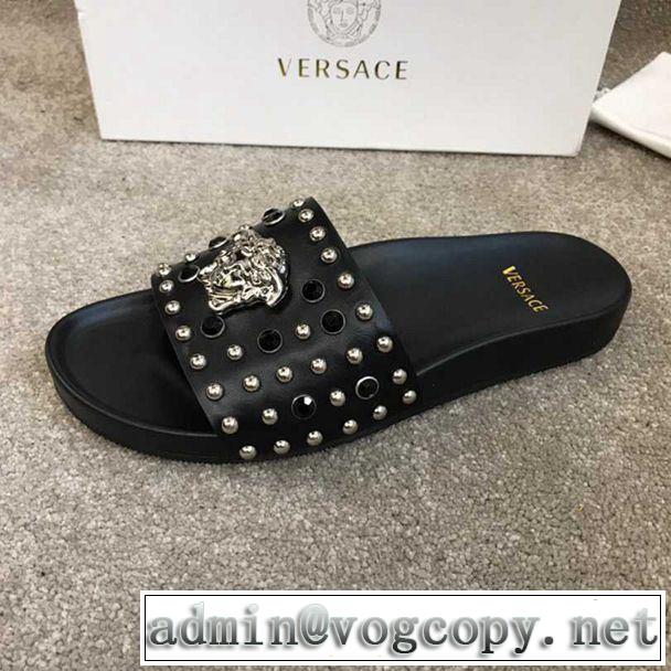  【2019春夏】最新コレクション 柔らかい印象に上質  サンダル  ヴェルサーチVERSACE 2色可選 着回し力も抜群です！