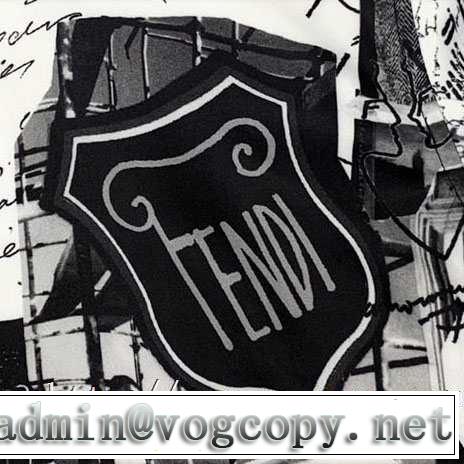 2019秋冬トレンドデザイン 人気ファッション雑誌でも掲載 フェンディ FENDI シャツ