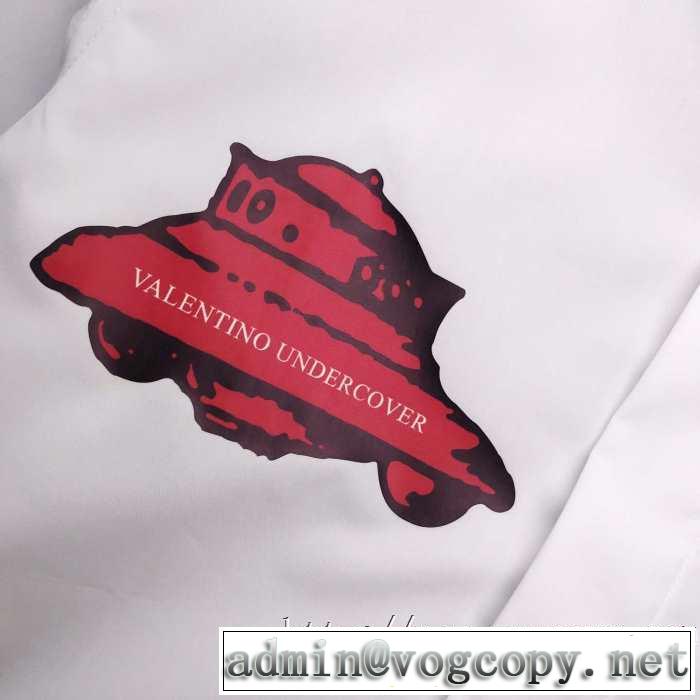 Valentino コレクション ヴァレンティノ 服 メンズ 2019/20存在感が強い今季人気色 カジュアル爽やか コーデ 長袖シャツ