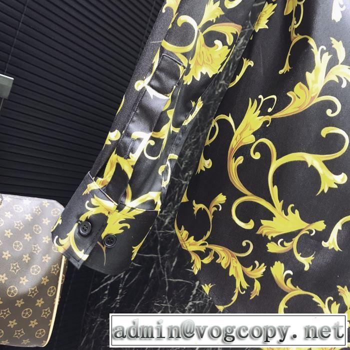 ヴェルサーチVERSACE 2019年春夏のトレンドアイテム 長袖 /ロンT/ロングT/ロングTシャツ 夏のフレッシュな気分に