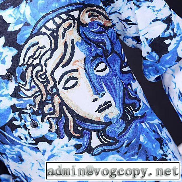 2019SSのトレンド商品  ヴェルサーチVERSACE 長袖 /ロンT/ロングT/ロングTシャツ 今年流大人っぽさ