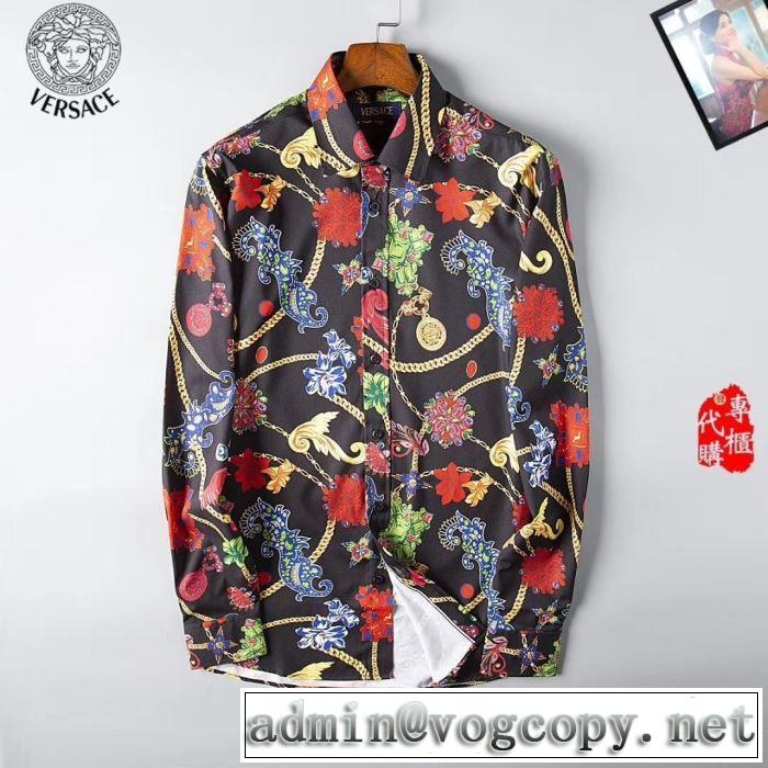  今期のトレンド定番アイテムVERSACE 2019春夏トレンドアイテム シャツ ヴェルサーチ