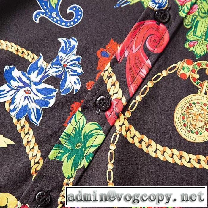 今期のトレンド定番アイテムVERSACE 2019春夏トレンドアイテム シャツ ヴェルサーチ