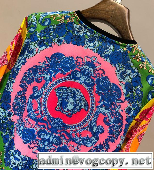 今季流行りの人気新作 【2019春夏】最新コレクション ヴェルサーチ VERSACE 長袖Tシャツ