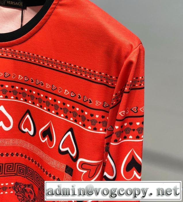 長袖Tシャツ 2019春夏トレンドアイテム 今期のトレンド定番アイテム ヴェルサーチ VERSACE