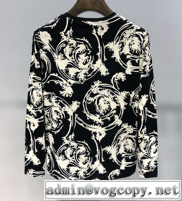 大人カジュアル夏ファッション2019 ヴェルサーチ VERSACE 長袖Tシャツ 2色可選 暑い季節も大活躍