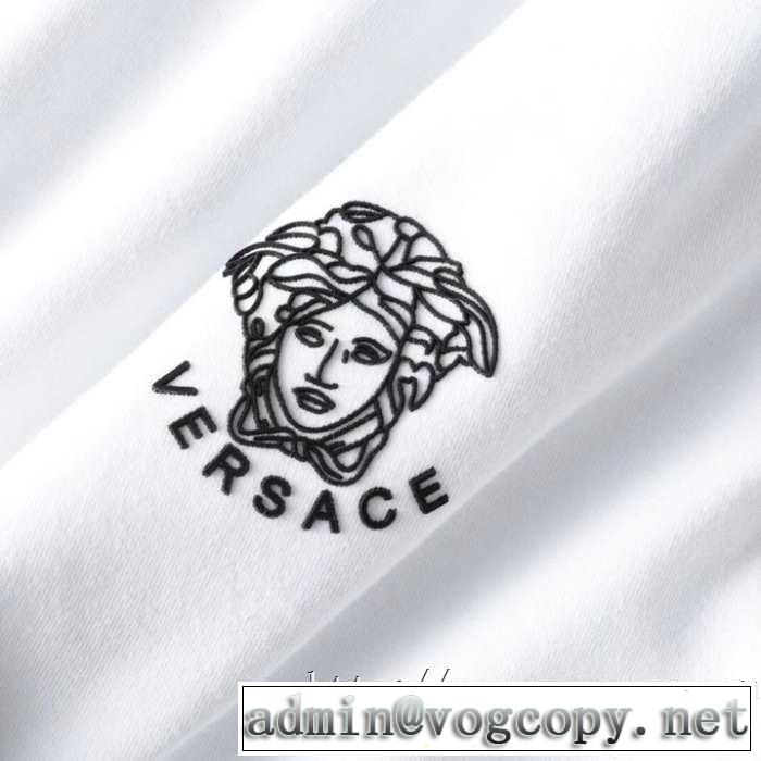 長袖Tシャツ 3色可選 2019トレンドカラー秋冬セール おすすめする注目トレンド ヴェルサーチ VERSACE