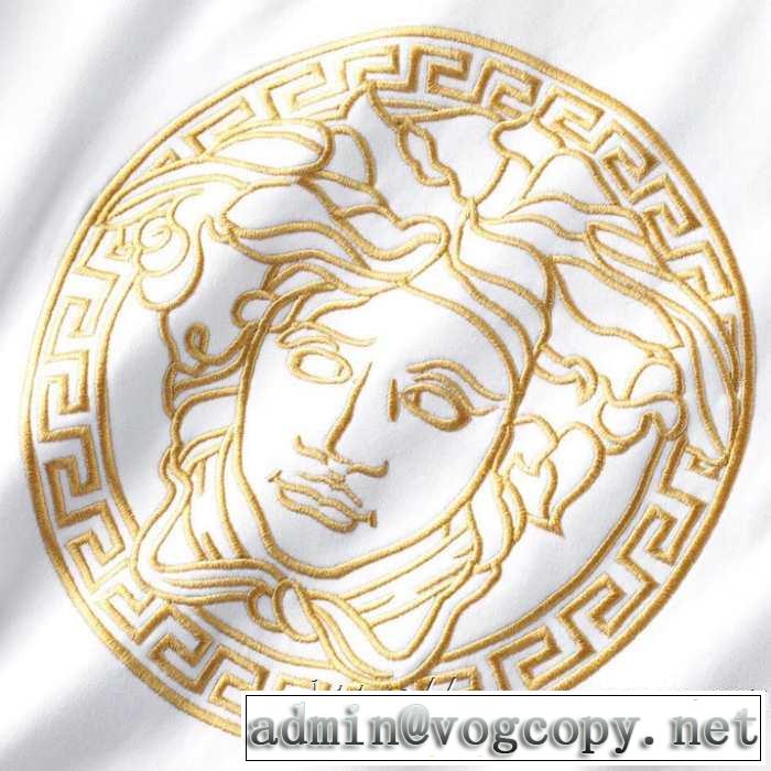2019秋冬最重要アイテム ヴェルサーチ VERSACE 長袖Tシャツ 2色可選 おしゃれでおすすめ今季トレンド