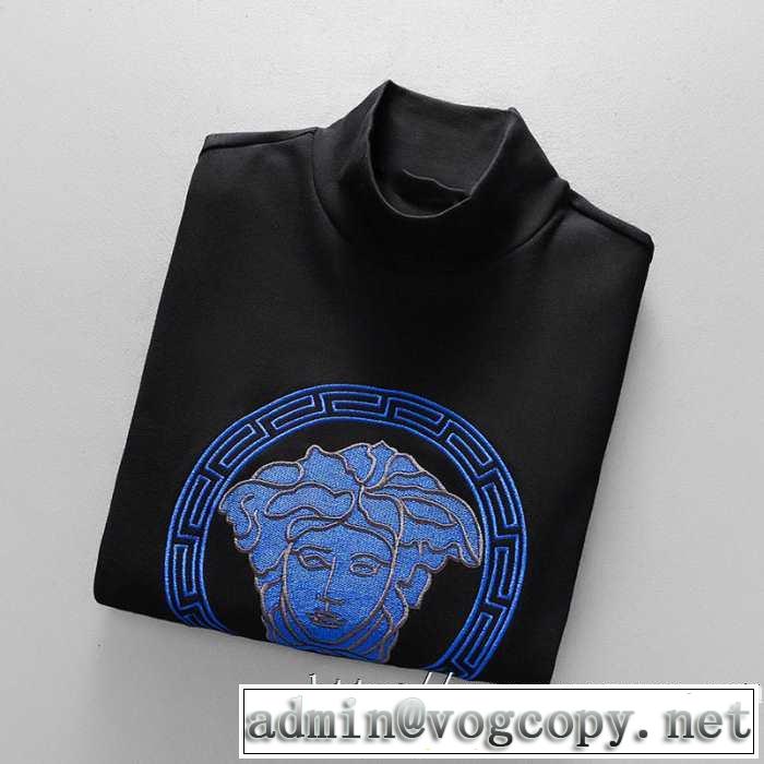 秋冬ファッションコーディネート ヴェルサーチ VERSACE 長袖Tシャツ 最速2019秋冬トレンドブランド