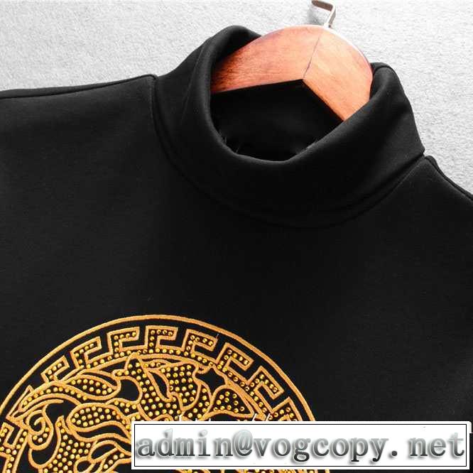 ヴェルサーチ VERSACE 長袖Tシャツ 【2019秋冬】今きてる最先端ブランド 今年注目な新品セール