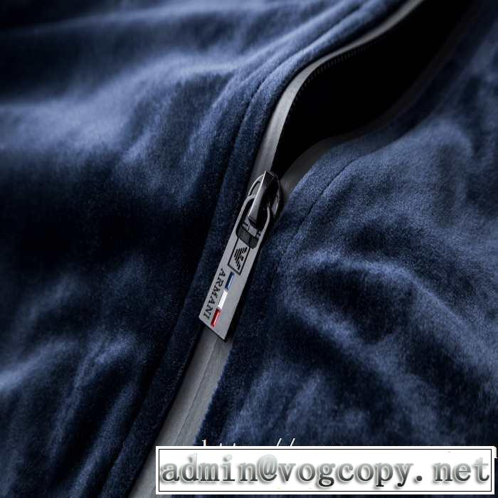 秋冬ファッションコーディネート アルマーニ 最重要！2019秋冬トレンド ARMANI ダウンジャケット メンズ 最新トレンドコーデおすすめ