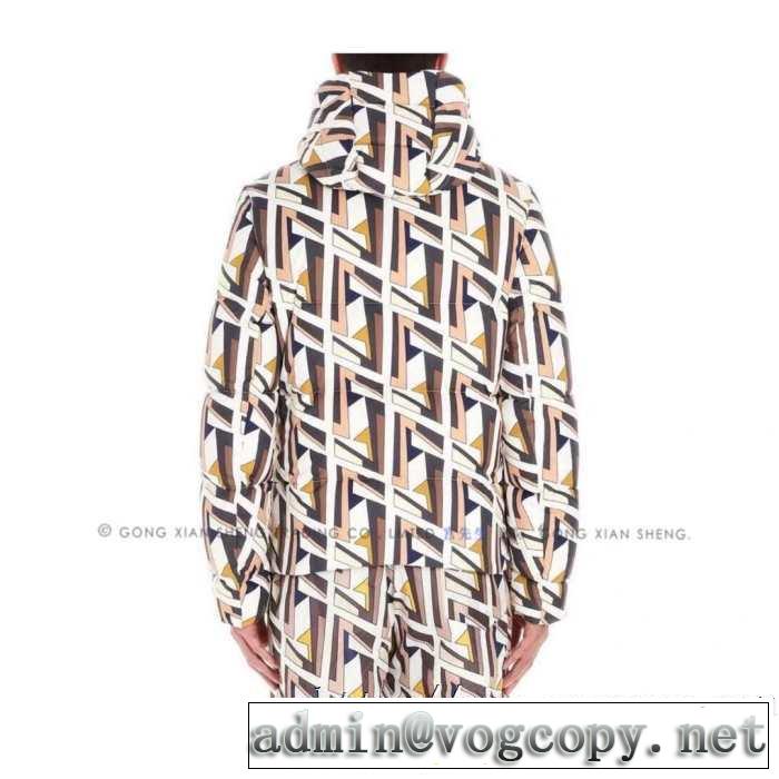 2色可選 FENDI 今季トレンドをうまく取り ダウンジャケット お洒落で秋冬注目トレンド メンズ  フェンディ 【2019秋冬】の注目トレンド