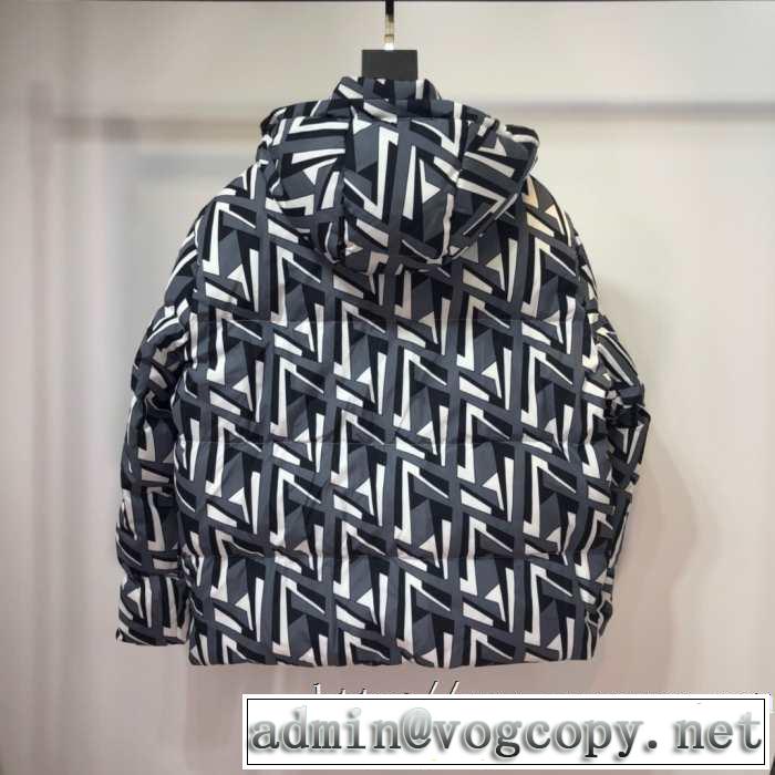 フェンディ おしゃれ感度が高い秋冬トレンド FENDI オシャレスタイルが今年流 ダウンジャケット メンズ  2019-20秋冬取り入れやすい