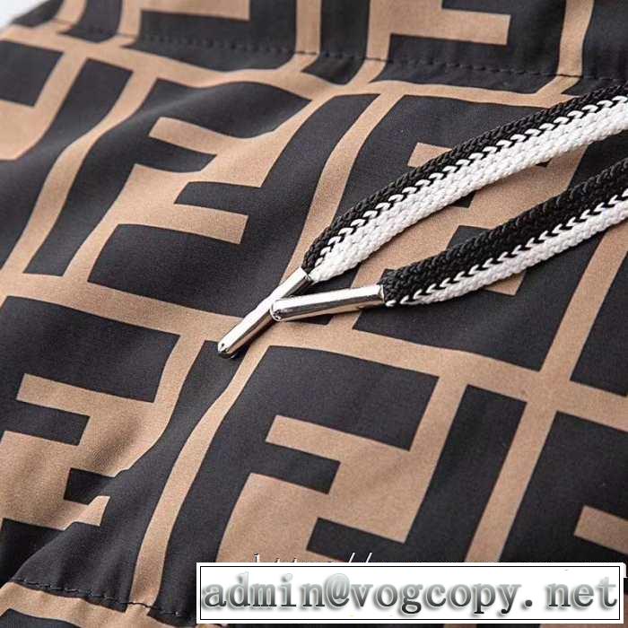 2019?2020秋冬流行色紹介 ダウンジャケット メンズ 最新秋冬トレンドをチェック フェンディ FENDI 秋冬流行りファション