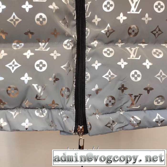 秋ファションのトレンド ルイ ヴィトン LOUIS VUITTON 一番おしゃれ秋冬トレンド メンズ ダウンジャケット 2019秋に注目したい